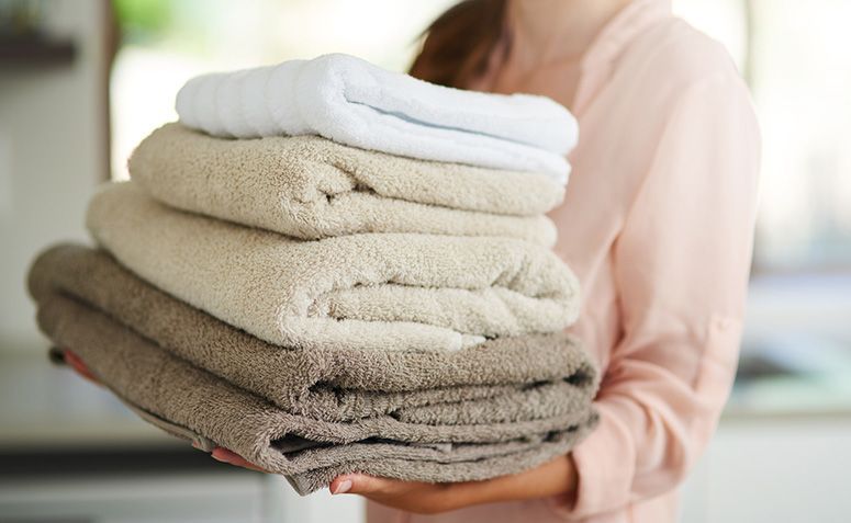 Como cuidar das toalhas de banho com 6 dicas simples