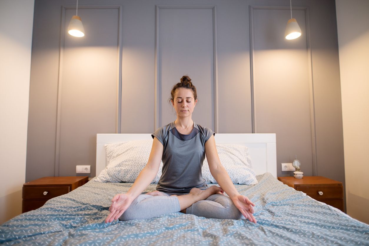 Meditação: técnicas para ajudar a relaxar e dormir melhor