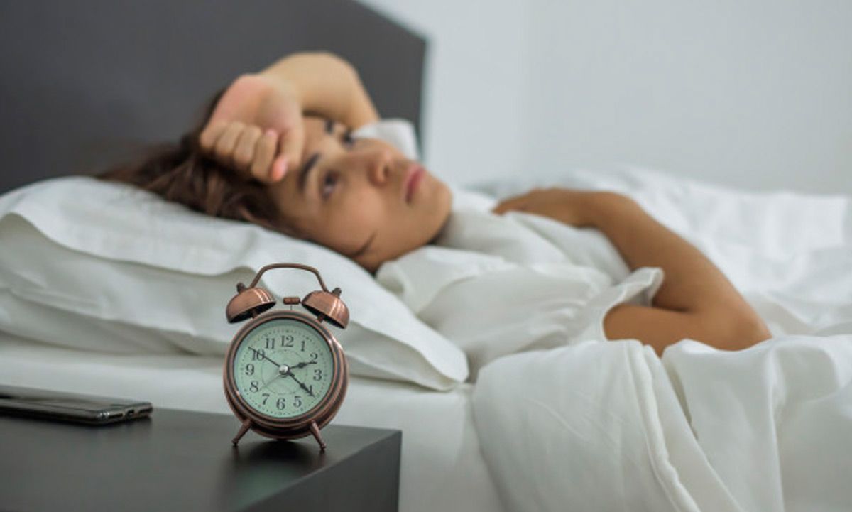 Por que temos sono, mas não conseguimos dormir?