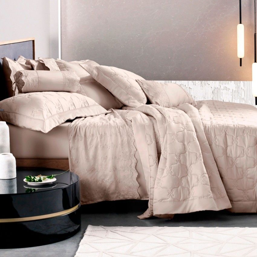 Como mudar a decoração do quarto com roupas de cama
